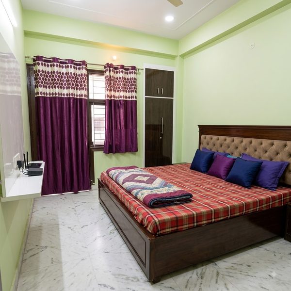 60 Gaj, Flat on Ram Nagar Road